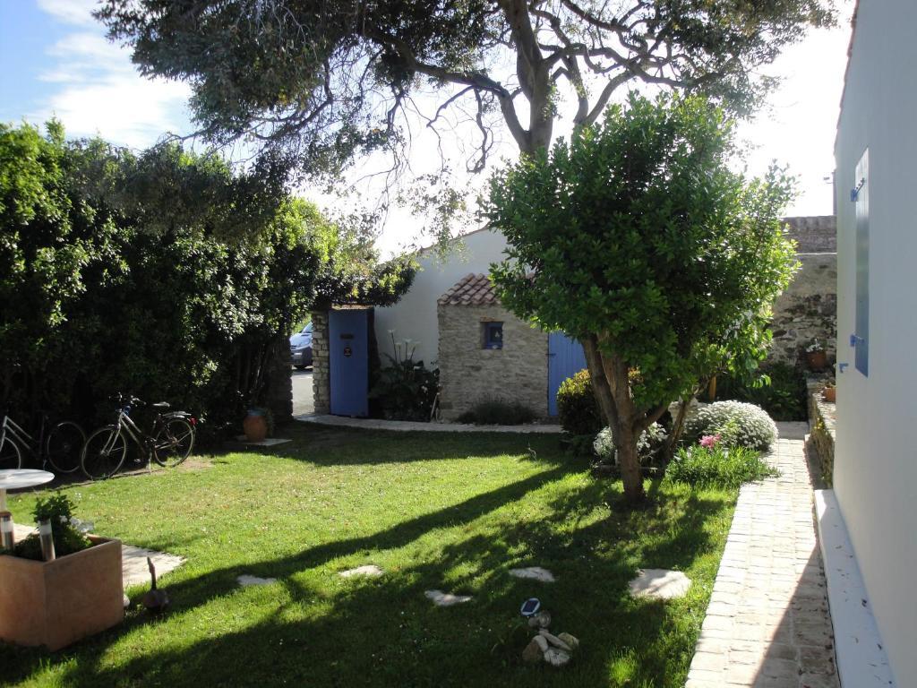 Le Buzet Bleu Bed & Breakfast Noirmoutier-en-l'Ile Kültér fotó